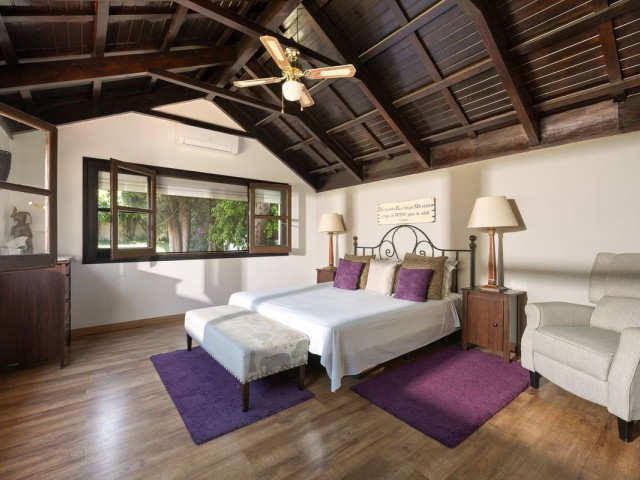 6 Slaapkamer Villa in Río Real