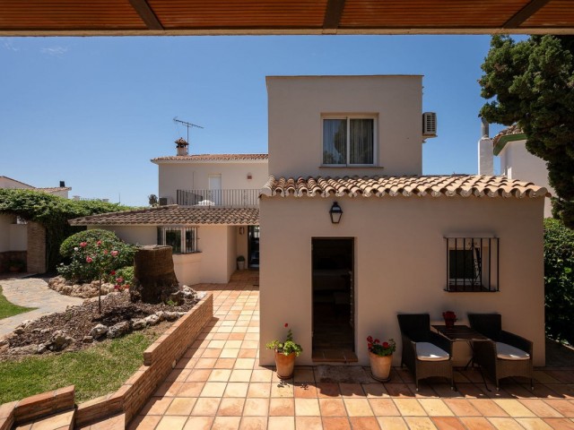 6 Slaapkamer Villa in Río Real