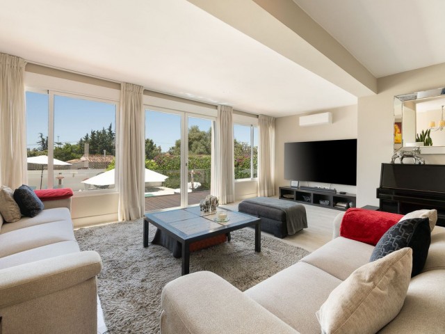 6 Bedrooms Villa in Río Real