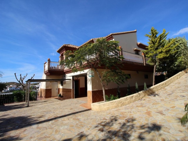3 Bedrooms Villa in Algarrobo