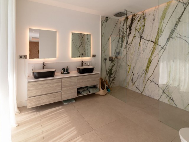 4 Sovrums Villa i Atalaya