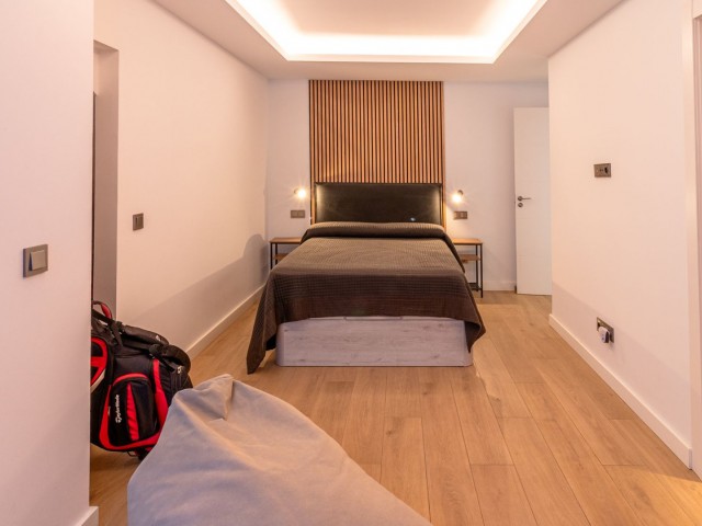 4 Schlafzimmer Villa in Atalaya