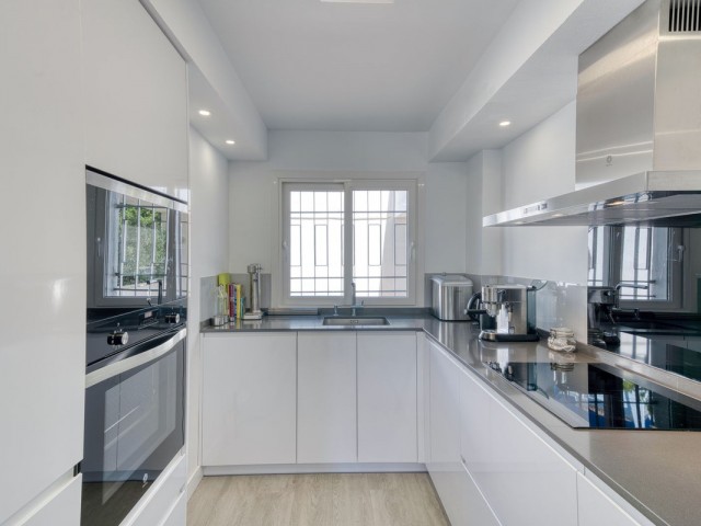3 Bedrooms Townhouse in Nueva Andalucía