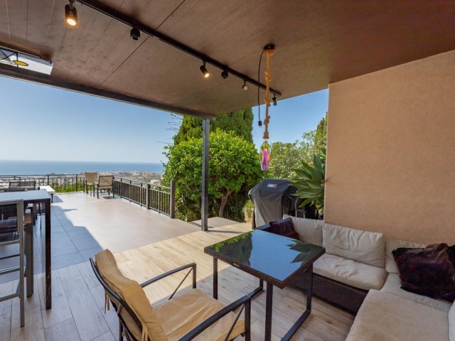 4 Bedrooms Villa in Benalmadena