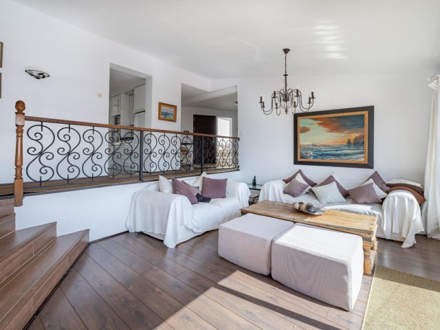 4 Bedrooms Villa in Benalmadena