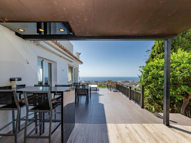 4 Bedrooms Villa in Benalmadena