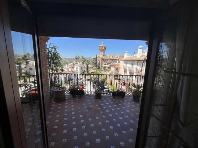 Apartamento con 5 Dormitorios  en Mijas Golf