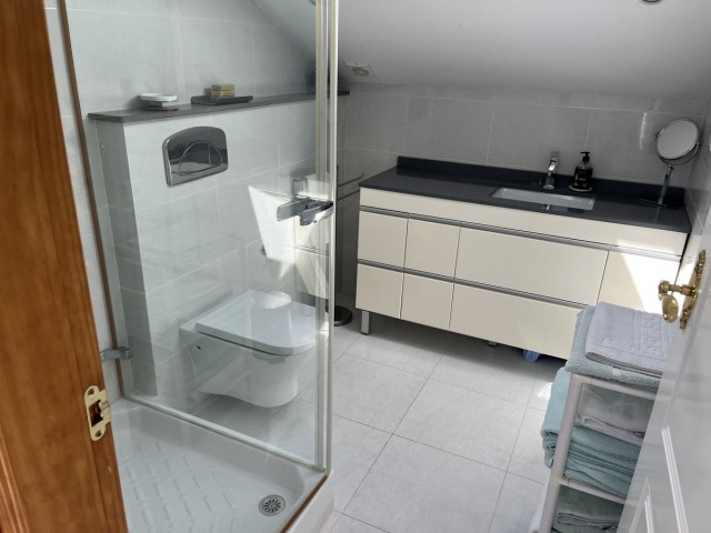 Apartamento con 5 Dormitorios  en Mijas Golf