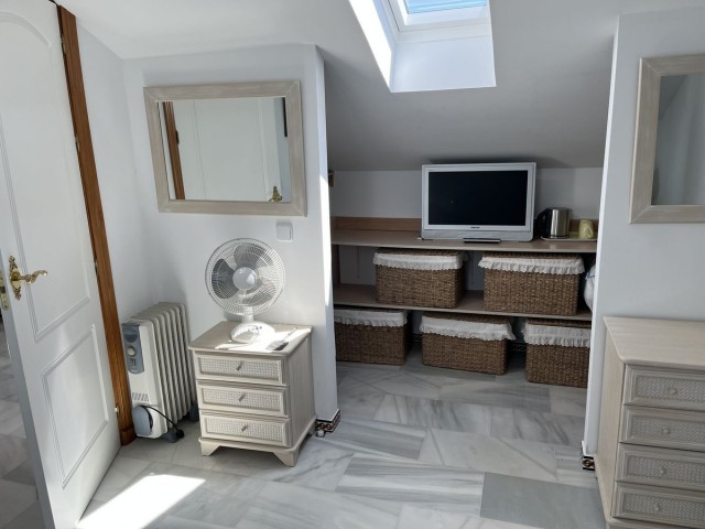 Apartamento con 5 Dormitorios  en Mijas Golf