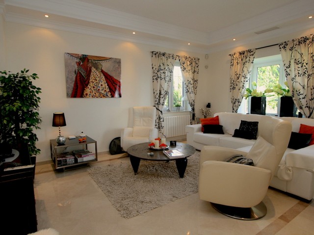Villa con 5 Dormitorios  en Mijas