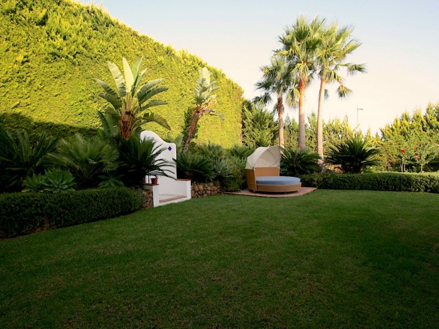 Villa con 5 Dormitorios  en Mijas