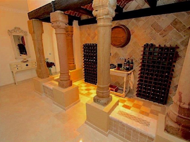 Villa con 5 Dormitorios  en Mijas
