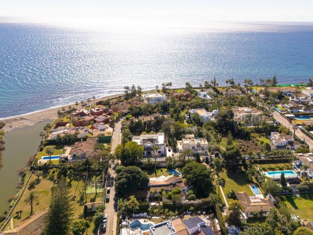 4 Schlafzimmer Villa in Guadalmina Baja