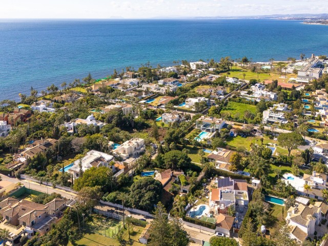 4 Schlafzimmer Villa in Guadalmina Baja