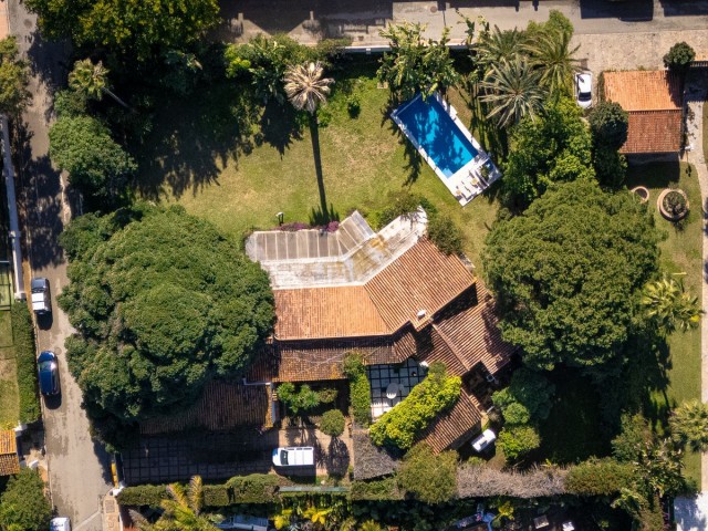 4 Schlafzimmer Villa in Guadalmina Baja