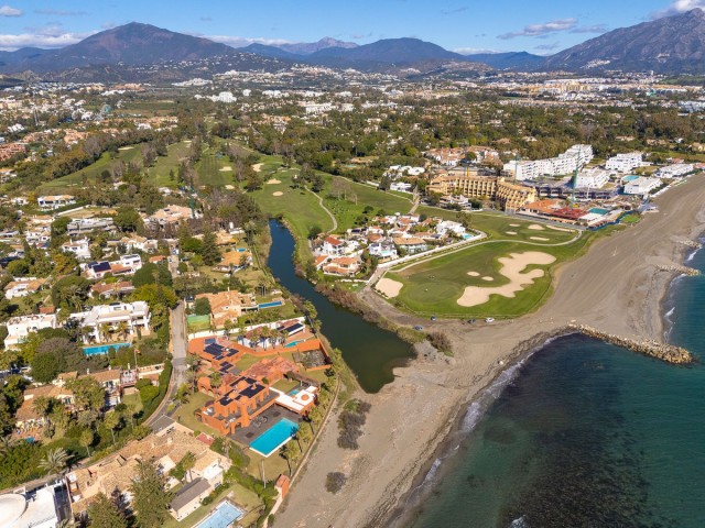 4 Schlafzimmer Villa in Guadalmina Baja
