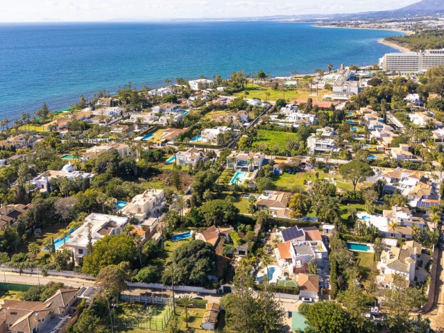 4 Schlafzimmer Villa in Guadalmina Baja