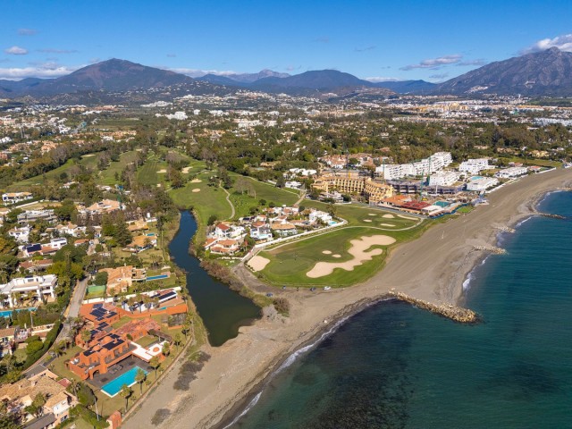 4 Schlafzimmer Villa in Guadalmina Baja