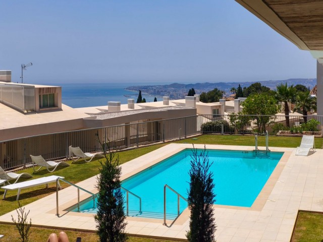 2 Bedrooms Apartment in Benalmadena