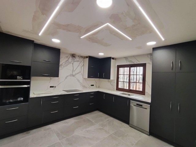 4 Slaapkamer Rijtjeshuis in Cancelada