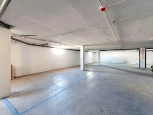 Adosado con 4 Dormitorios  en Los Boliches