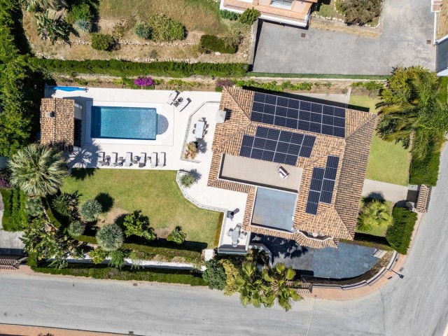 6 Sovrums Villa i Nueva Andalucía