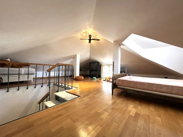 5 Bedrooms Villa in San Pedro de Alcántara