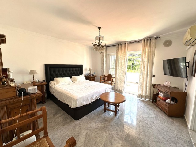 5 Bedrooms Villa in San Pedro de Alcántara