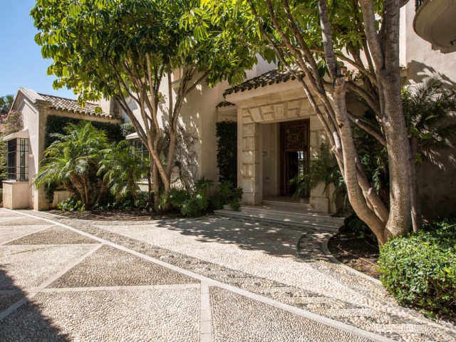 7 Sovrums Villa i Los Monteros