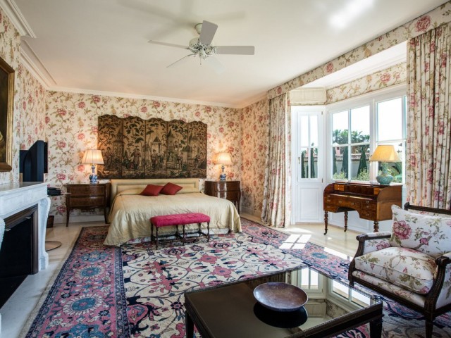 7 Sovrums Villa i Los Monteros
