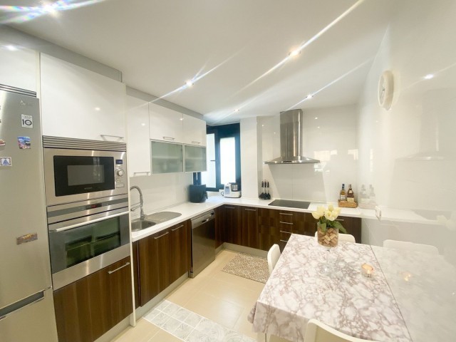 Appartement avec 3 Chambres  à Selwo