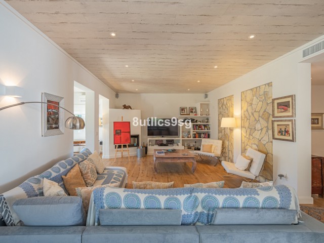 Villa, Nueva Andalucia, R4152514