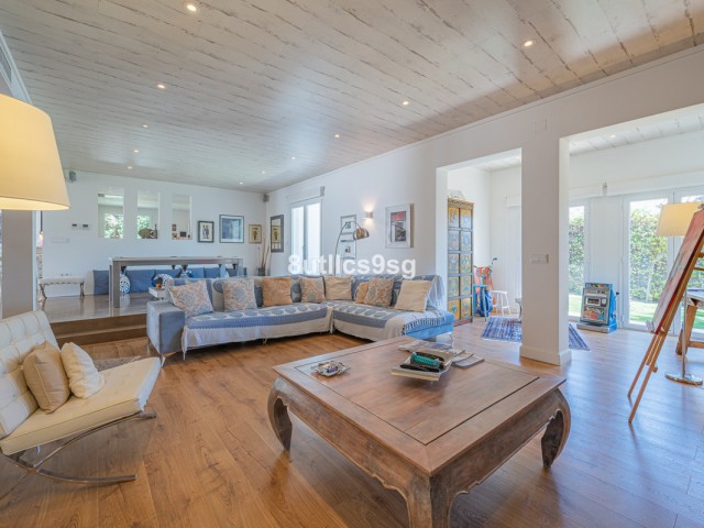 5 Slaapkamer Villa in Nueva Andalucía