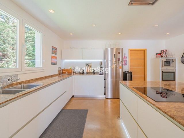 5 Slaapkamer Villa in Nueva Andalucía