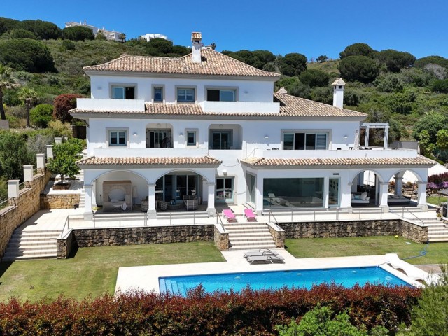 5 Soveroms Villa i Sotogrande