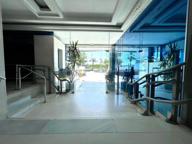 4 Bedrooms Apartment in Malagueta