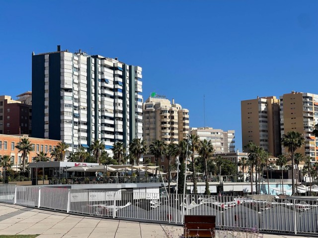4 Bedrooms Apartment in Malagueta