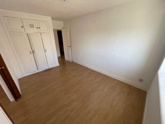 4 Bedrooms Apartment in Malagueta