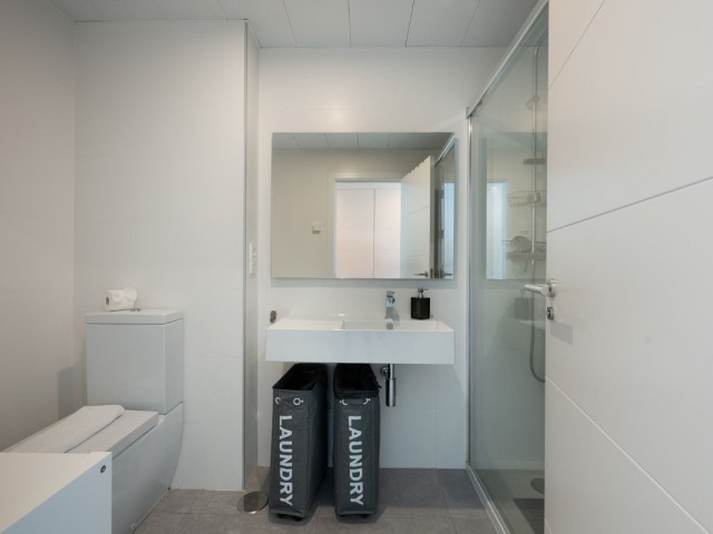 Apartamento con 3 Dormitorios  en La Cala de Mijas
