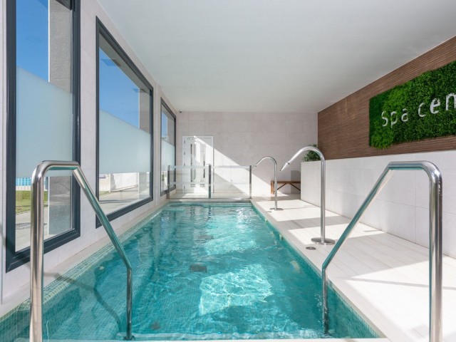 Apartamento con 3 Dormitorios  en La Cala de Mijas