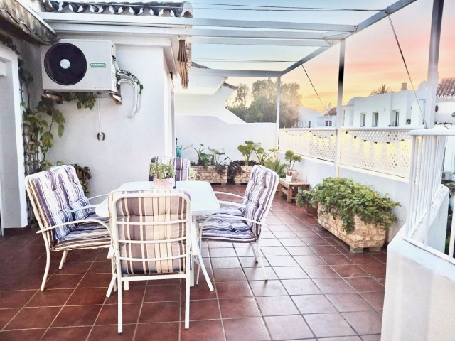 Apartamento con 3 Dormitorios  en Mijas Golf
