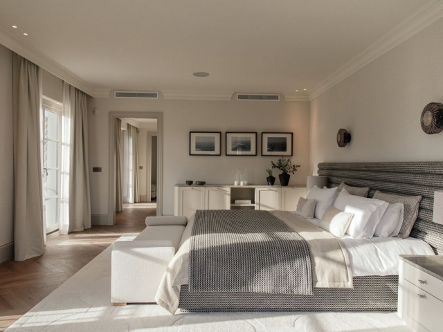 6 Slaapkamer Villa in Nueva Andalucía