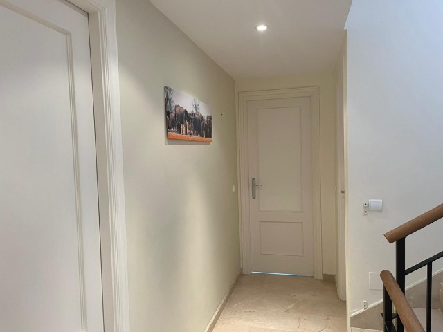5 Schlafzimmer Reihenhaus in Bel Air