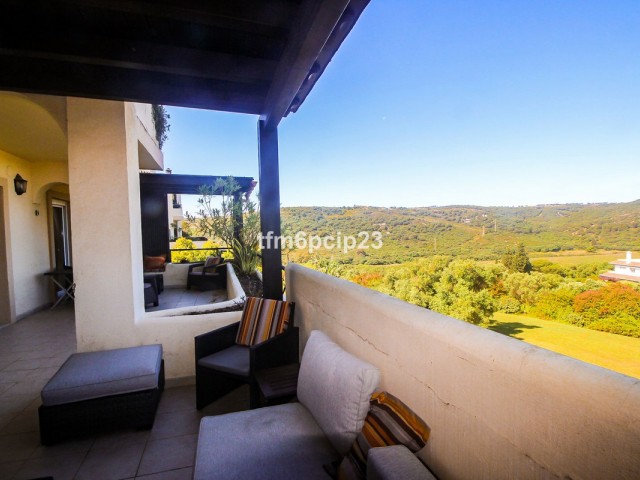 4 Bedrooms Apartment in San Roque Club