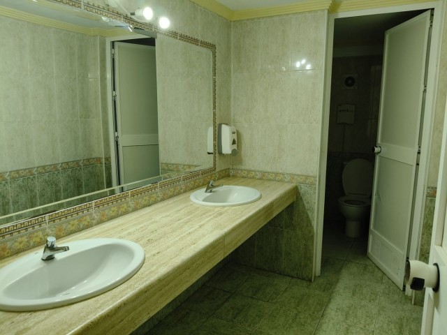 Kommerziell in La Carihuela