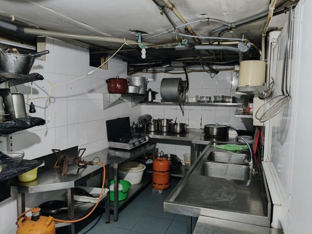 Kommerziell in La Carihuela