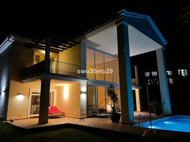 3 Schlafzimmer Villa in Istán