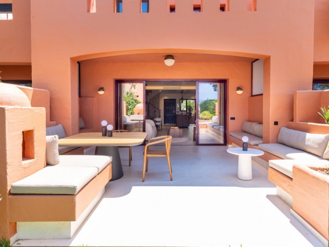 4 Schlafzimmer Reihenhaus in The Golden Mile