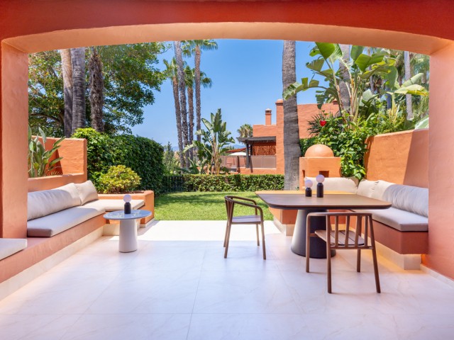 Townhouse The Golden Mile - R5049322