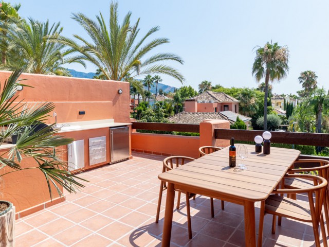 4 Bedrooms Townhouse in The Golden Mile